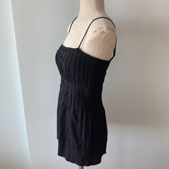 Black Theory tank with adjustable spaghetti straps - Picture 3 of 7